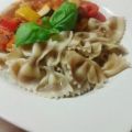Farfalle mit Gemüse-Sugo