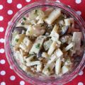 Käsesalat mit Walnüssen und Weintrauben