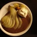 Birnen mit Schokoladen-Cremefine und Vanilleeis
