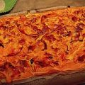 Flammkuchen mit Süßkartoffeln und Harissacreme