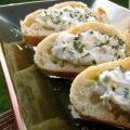 Crostini mit Pecorino und Thymian