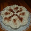 Amicellitorte mit Kirschen und Bananen