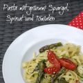 Pasta mit Spargel, Spinat und Tomaten