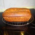 Dinkelbrot mit Schafskäse, Bärlauch und[...]