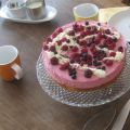 Beeren-Quark-Schmand-Torte