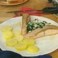 Lachs auf Blattspinat mit Kartoffeln