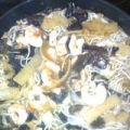 Chinapfanne mit Garnelen und Hühnerbrust