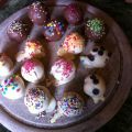 Marzipan Cakepops/ Cakeballs