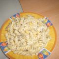 Nudelsalat mit Mais & Erbsen
