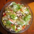 gemischter Salat mit Hähnchenbrustfiletstreifen