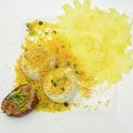 Baby-Ananas-Carpaccio mit Joghurteis u.[...]