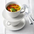 Safran-Nudel-Suppe mit Fenchel-Pistou