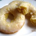 SOMMERLICHE ZITRONEN-DONUTS AUS DEM OFEN