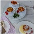 RIBISEL-MUFFINS MIT VANILLESAUCE
