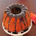 Herbstlicher Guglhupf mit Äpfeln