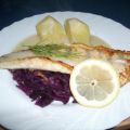 Zanderfilet auf geschmortem Rotkohl mit[...]