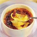 Crème brûlée mit Rhabarber und Safran