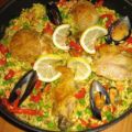 Paella mit Hähnchen und Meeresfrüchten