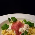 Pappardelle mit Ricotta, Minze, Basilikum,[...]