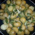 Kartoffelpfanne mit Frühlingszwiebeln
