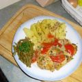 Fischröllchen in Paprika-Kräutersoße