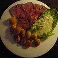 Roastbeef mit Bratkartoffeln und Remouladensauce