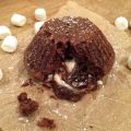 Erdnuss Cakes mit flüssiger Marshmallow Füllung[...]