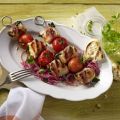 Putenspieße mit Spinat, Tomate und Bacon auf[...]
