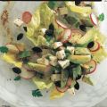 Avocado-Radieschen-Salat mit Kerbel-Dressing