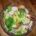 Sommer-Salat mit Konblauch-Baguette