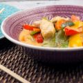 Rotes Thai-Curry mit Hähnchen, Zuckerschoten,[...]