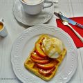 Waffeln mit karamellisierten Äpfeln, Vanilleeis[...]