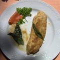 Nudeltaschen mit einer Füllung aus Spargel +[...]
