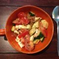 Tomaten-Zucchini-Topf mit Feta