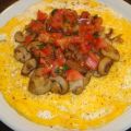 Omelett mit Pilzen und Tomaten-Basilkum-Topping