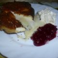 Camembert gebraten mit Preiselbeeren und[...]