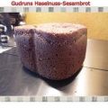 Haselnuss-Sesam-Brot