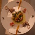 Calamari-Salat auf Polenta