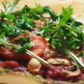Low-Carb-Pizza aus Brokkoli