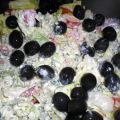 Gemischter Salat mit Fetadressing und Oliven