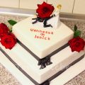 Hochzeitstorte schwarz-weiß