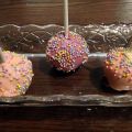 Schokocakepops mit Kirschfüllung