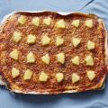 Polenta-Pizza mit Ananas