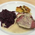 Rinderfilet mit Preiselbeersahne, Rotkohl und[...]