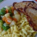 Spätzle mit Minutensteaks und Buttergemüse