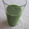 Frühlingskräuter-Smoothie mit Ingwer
