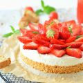Erdbeere-Cheesecake mit Cantucciniboden