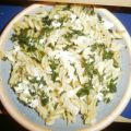 Fusilli mit Spinat-Sahnesoße und Feta