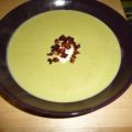 Erbsensuppe mit Speckcroutons
