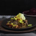 Ragout vom Schweinefleisch mit Steinpilzen an[...]